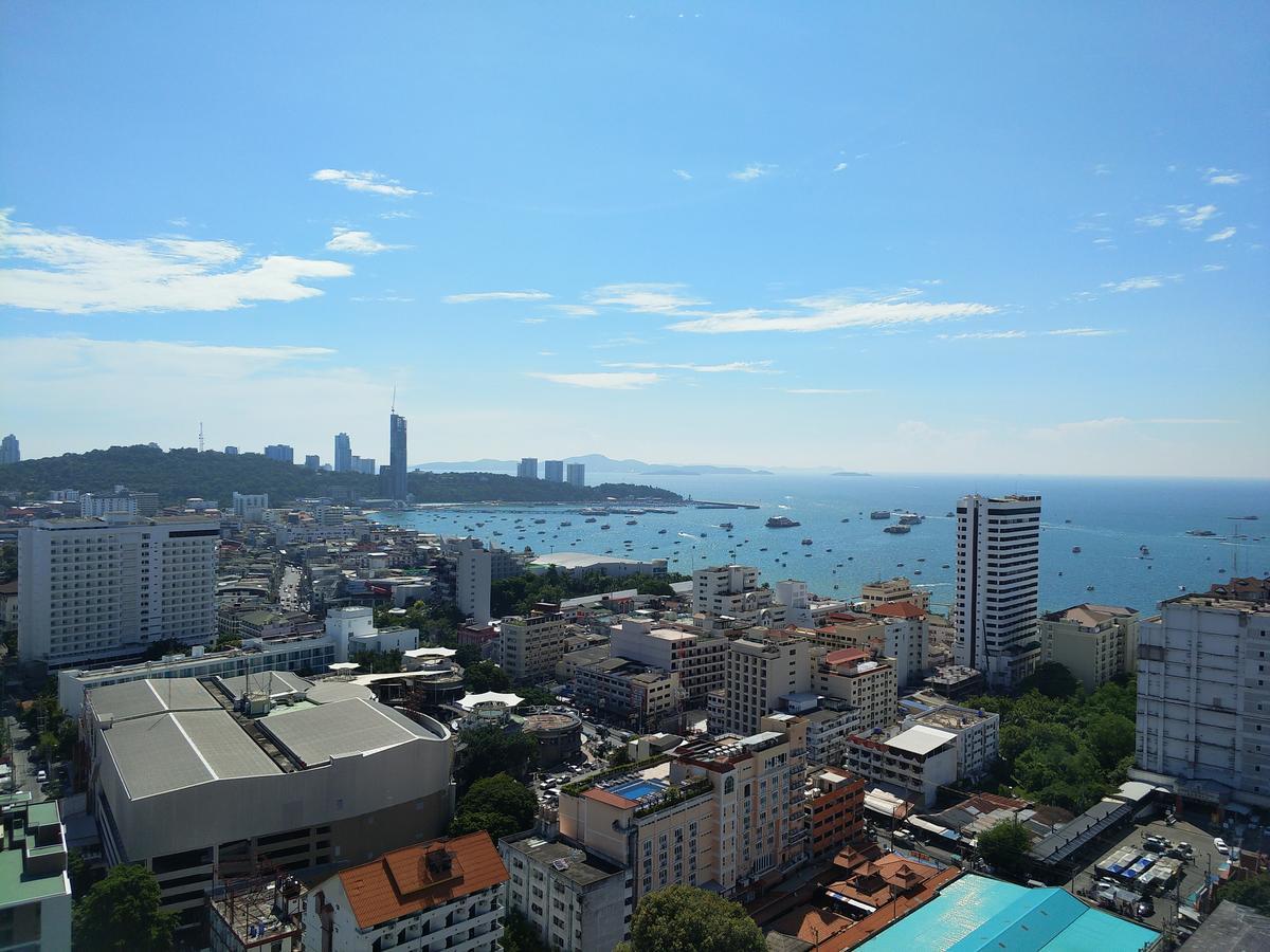 The Base Pattaya 芭提雅基地公寓 Exterior foto